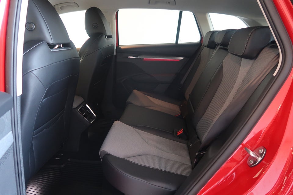 Skoda Enyaq 80x iV 5d