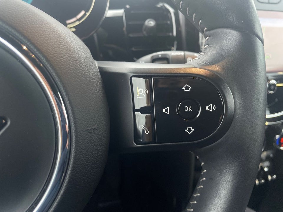 MINI Cooper SE Classic Trim 3d