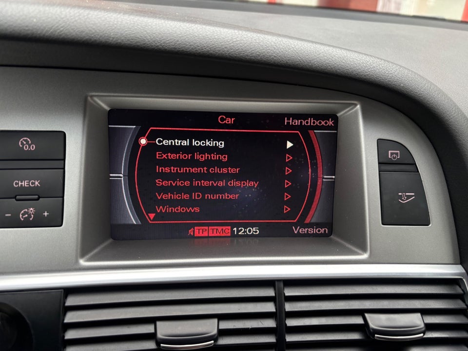 Audi A6 2,4 V6 Multitr. 4d