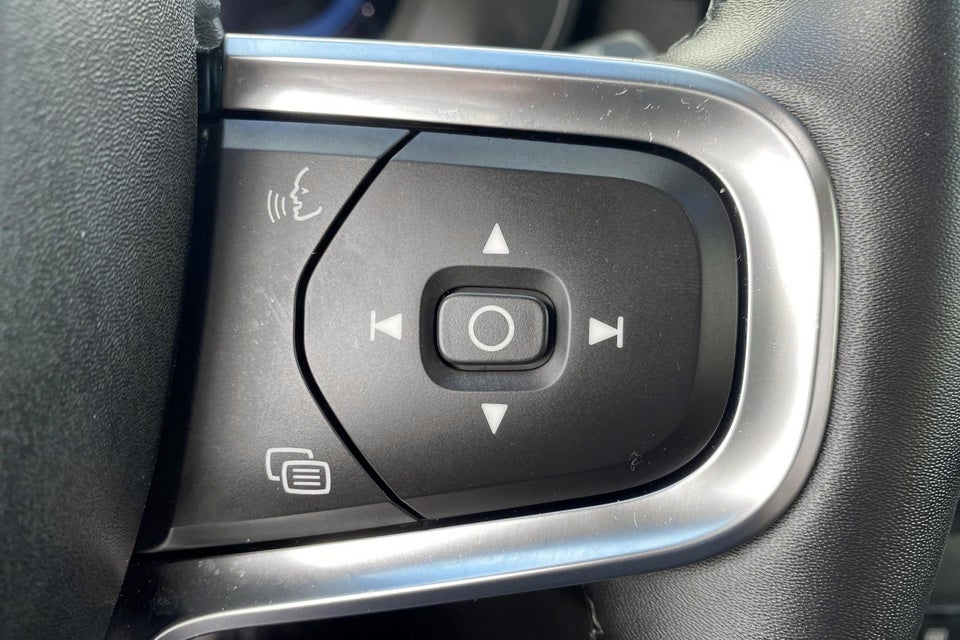 Volvo XC40 ReCharge Twin Plus 5d