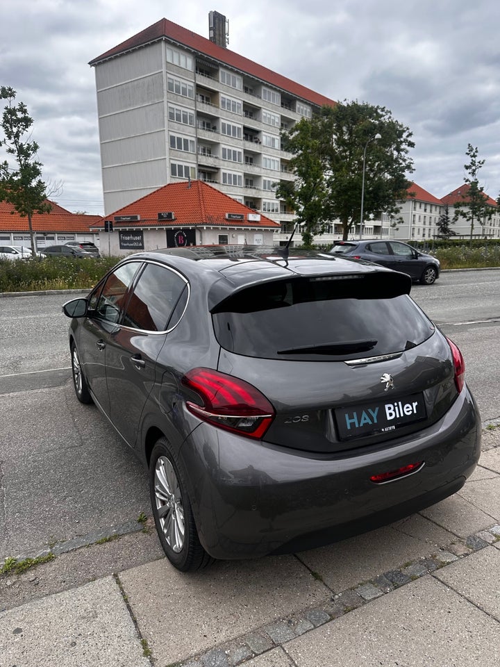 Peugeot 208 1,6 BlueHDi 100 Allure 5d
