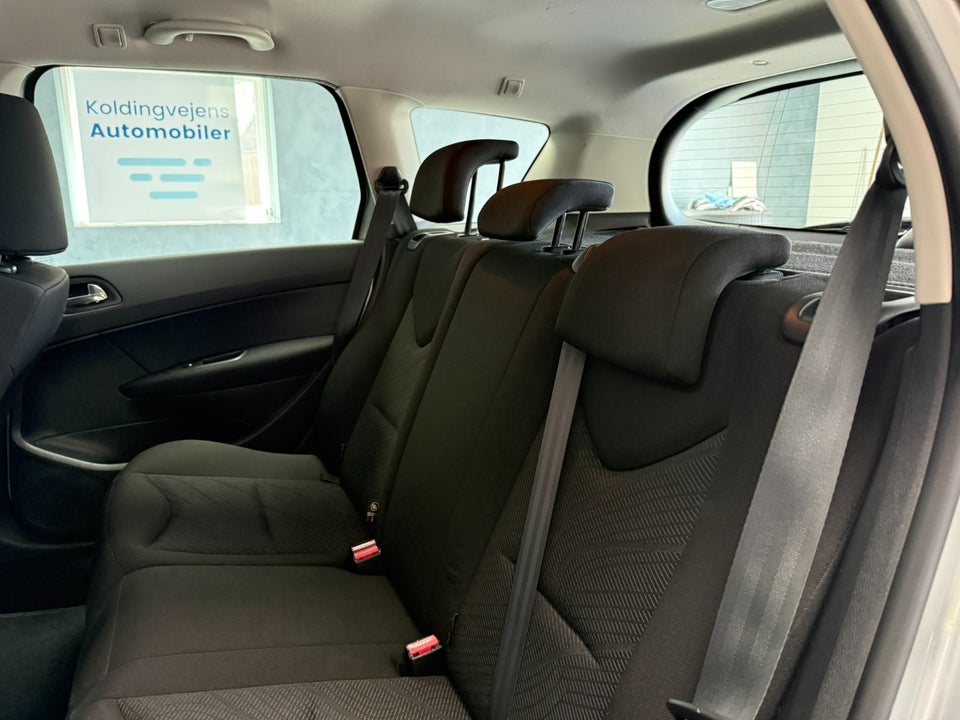 Peugeot 308 1,6 HDi 92 Access stc. 5d