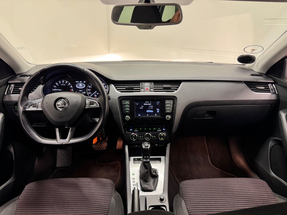 Skoda Octavia 2,0 TDi 150 Ambition Combi DSG 5d