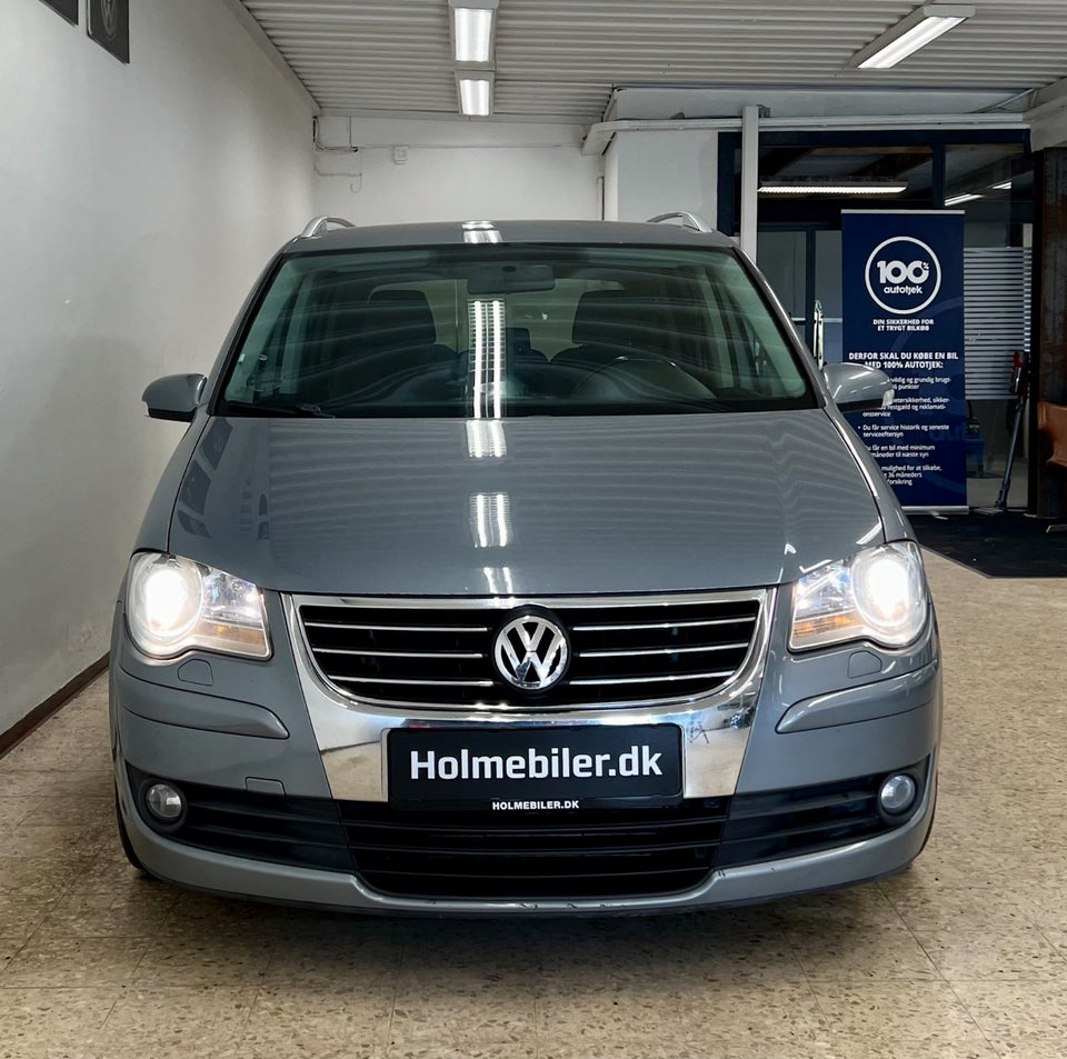 VW Touran 2,0 TDi 140 Trendline 5d