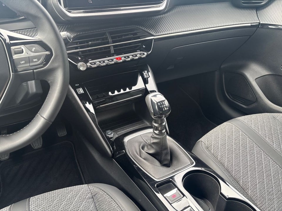 Peugeot 208 1,2 PureTech 100 Allure+ 5d
