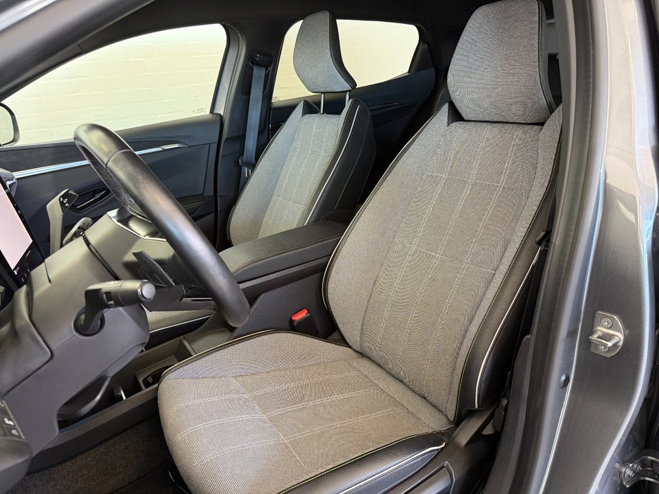 Renault Megane E-Tech 60 Techno 5d