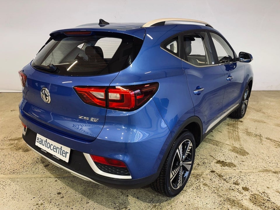 MG ZS EV Luxury 5d