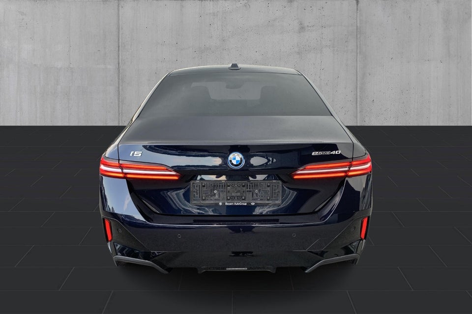 BMW i5 eDrive40 M-Sport 4d