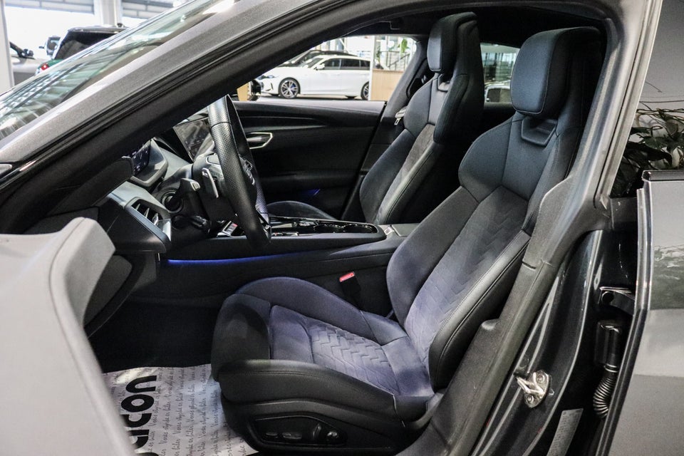 Audi e-tron GT quattro 4d