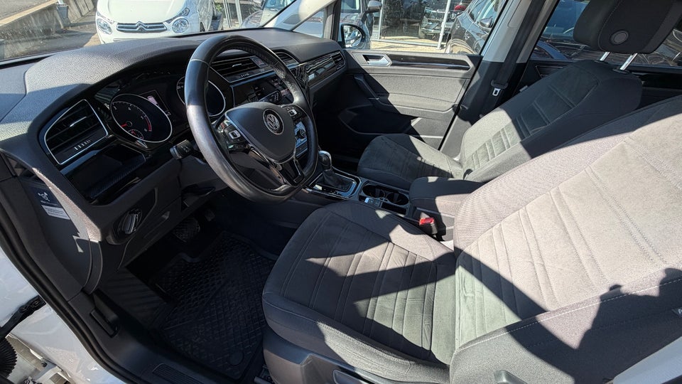 VW Touran 2,0 TDi 190 Highline DSG 5d