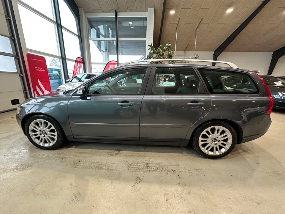 Volvo V50 1,8 Kinetic 5d