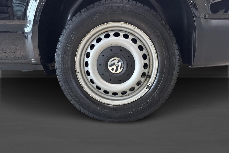 VW Transporter 2,0 TDi 110 Kassevogn lang