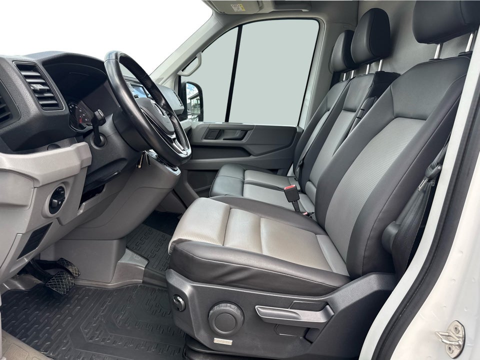 VW Crafter 35 2,0 TDi 163 Kassevogn L3H3 aut. RWD