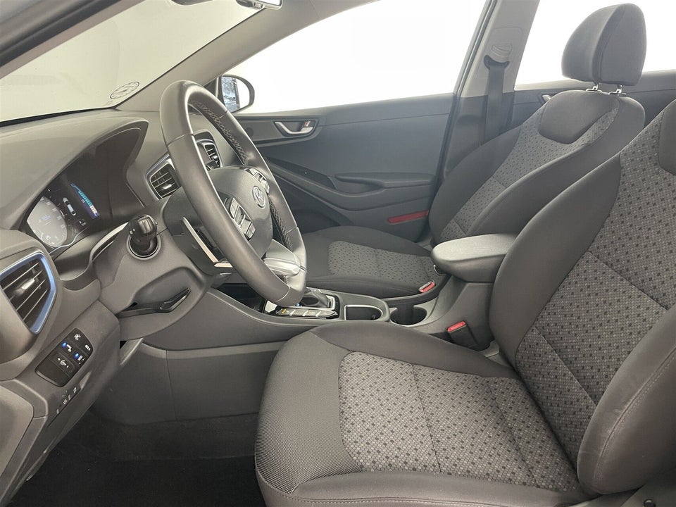 Hyundai Ioniq 1,6 PHEV Premium DCT 5d