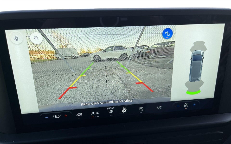 Ford E-Transit Custom 320L 64 Trend