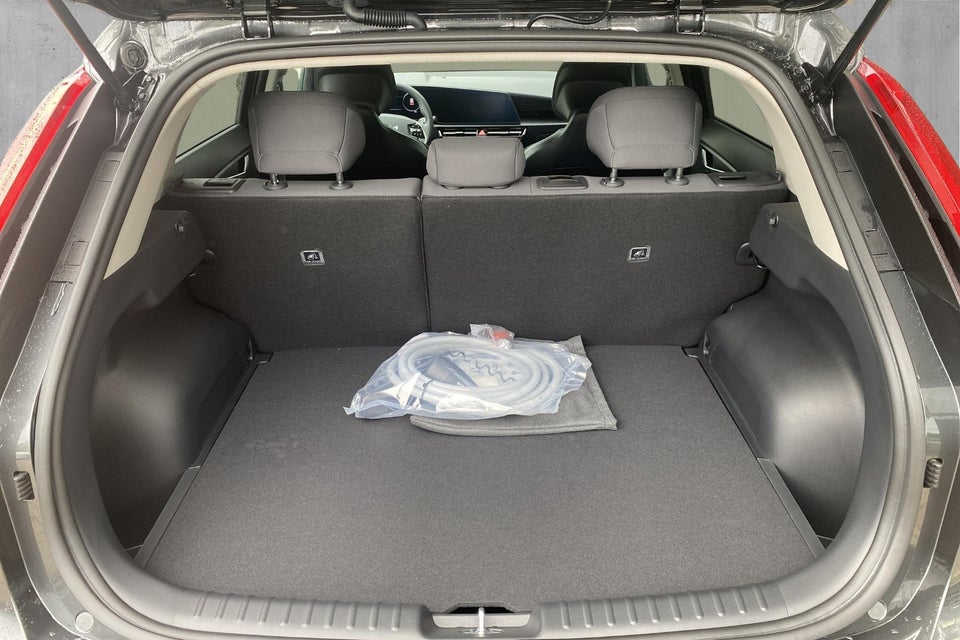 Kia Niro 64 EV Final Edition 5d
