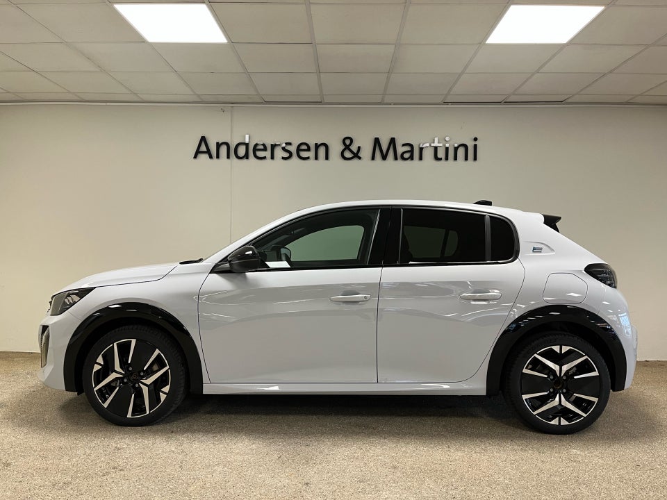 Peugeot e-208 54 GT Pack 5d