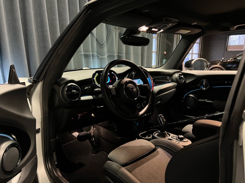 MINI Cooper SE Edition Premium Plus 3d