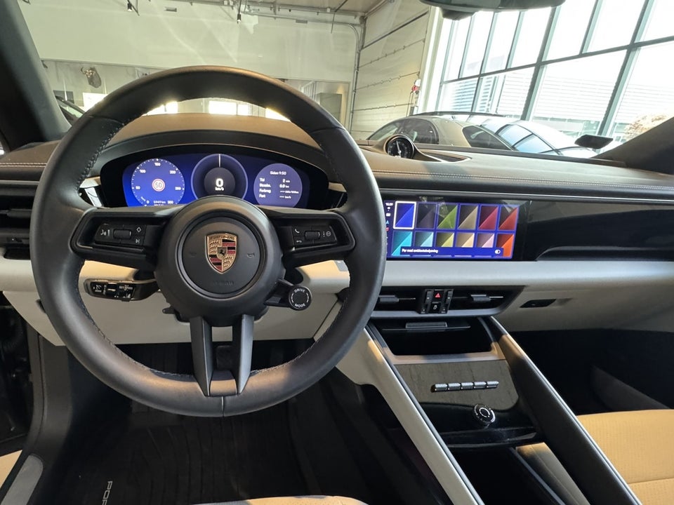 Porsche Macan 4 5d
