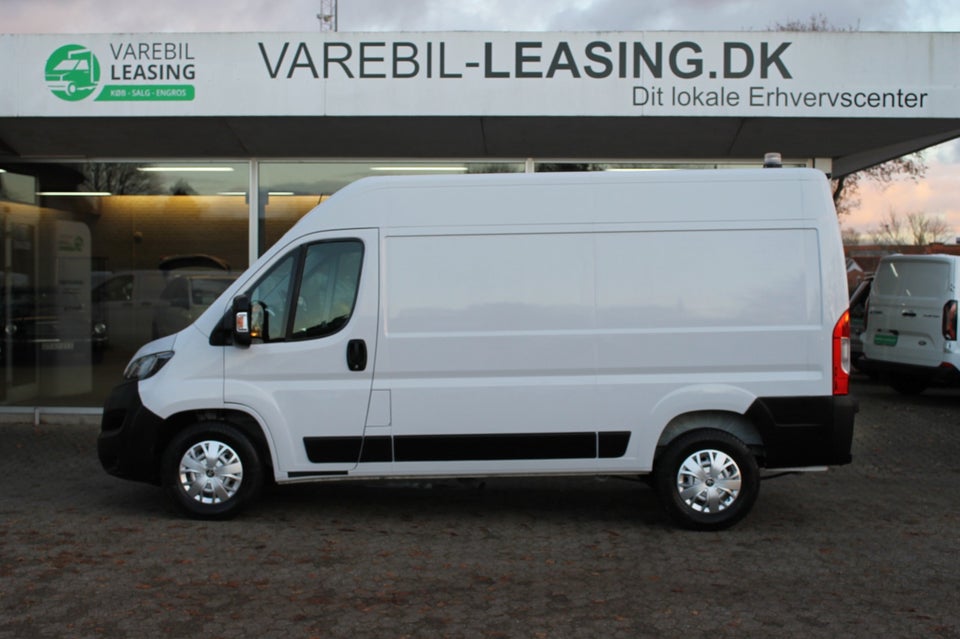 Peugeot Boxer 335 2,2 BlueHDi 165 L2H2 Premium