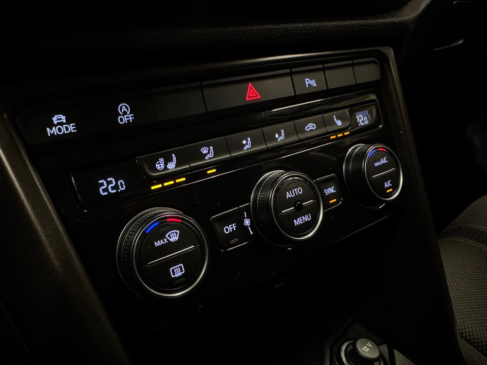 VW T-Roc 1,6 TDi 115 Style 5d