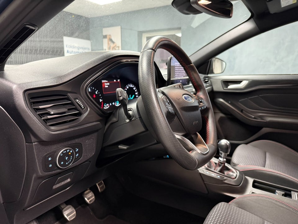 Ford Focus 1,5 EcoBlue ST-Line stc. 5d