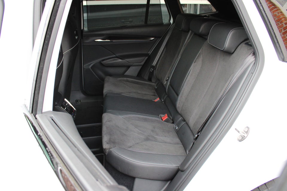 Skoda Enyaq 80 iV Sportline 5d