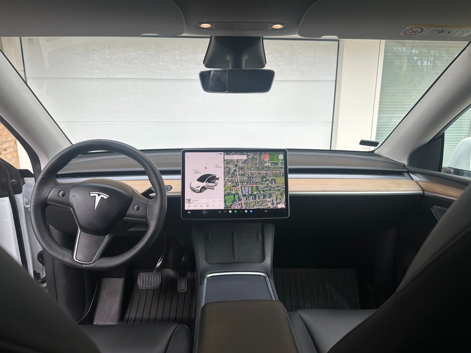 Tesla Model Y Long Range AWD 5d