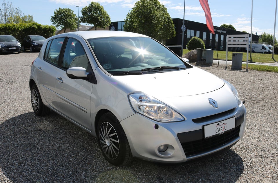 Renault Clio III 1,5 dCi 75 Authentique 5d