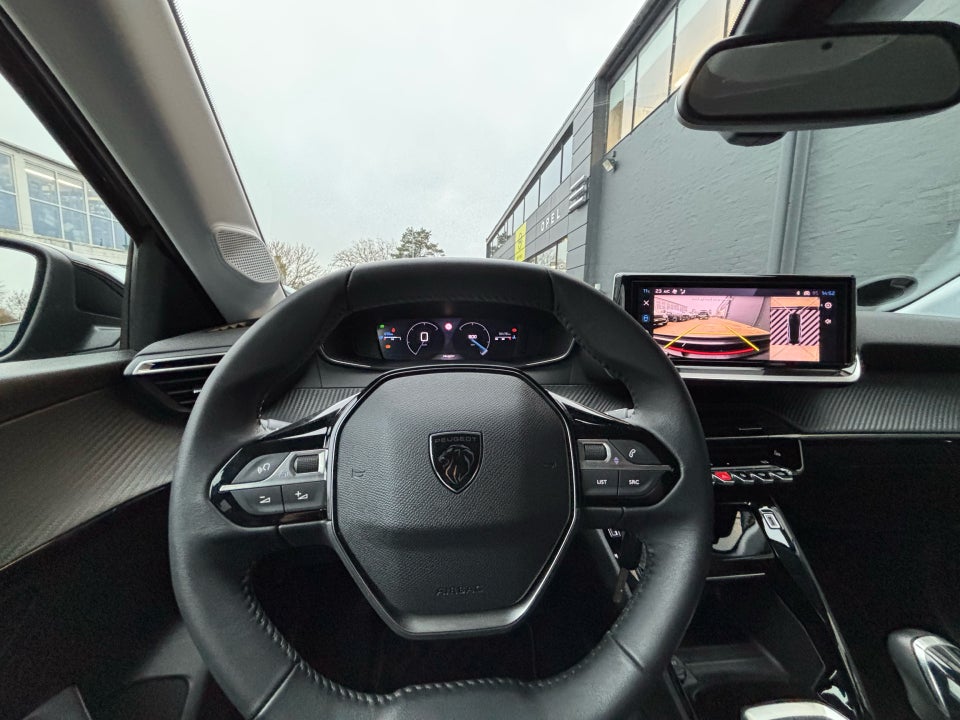 Peugeot 208 1,2 PureTech 100 Allure 5d