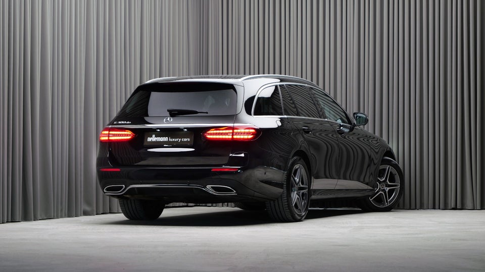 Mercedes E300 de 2,0 AMG Line stc. aut. 5d