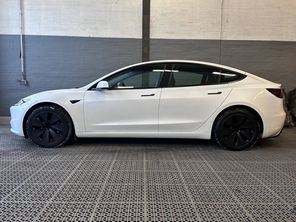 Tesla Model 3 Long Range AWD 4d