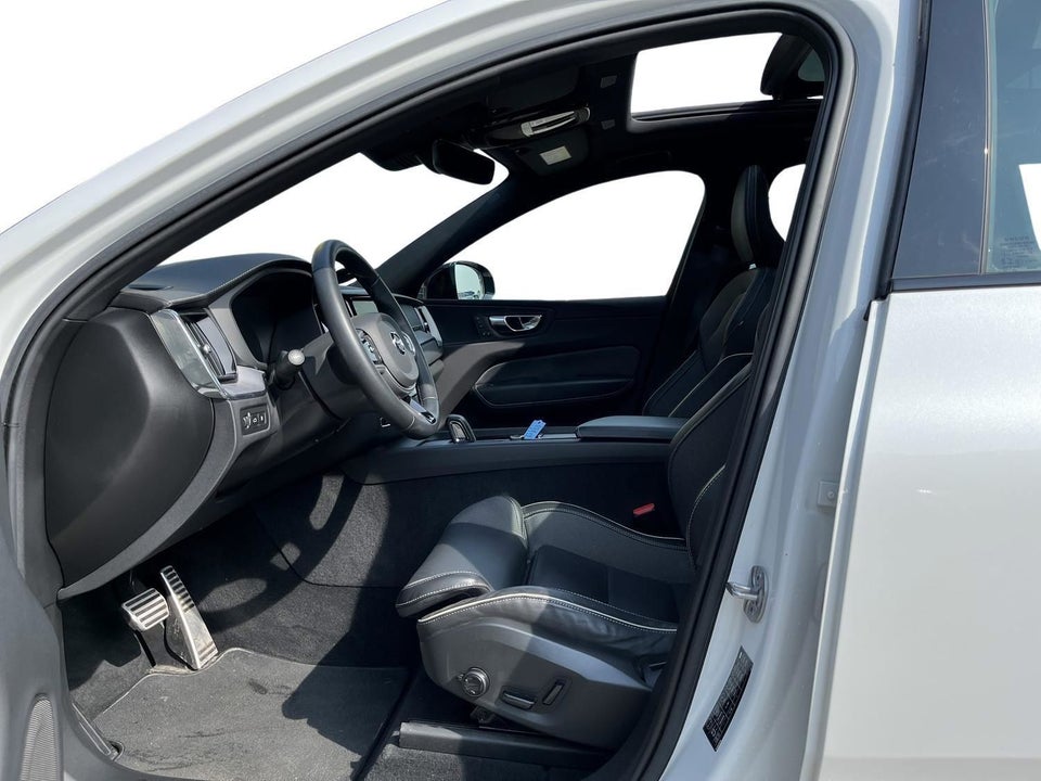 Volvo XC60 2,0 T6 ReCharge R-Design aut. AWD 5d