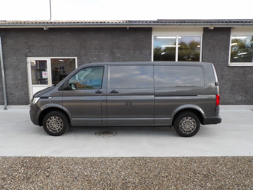 VW Transporter 2,0 TDi 150 Kassevogn DSG lang