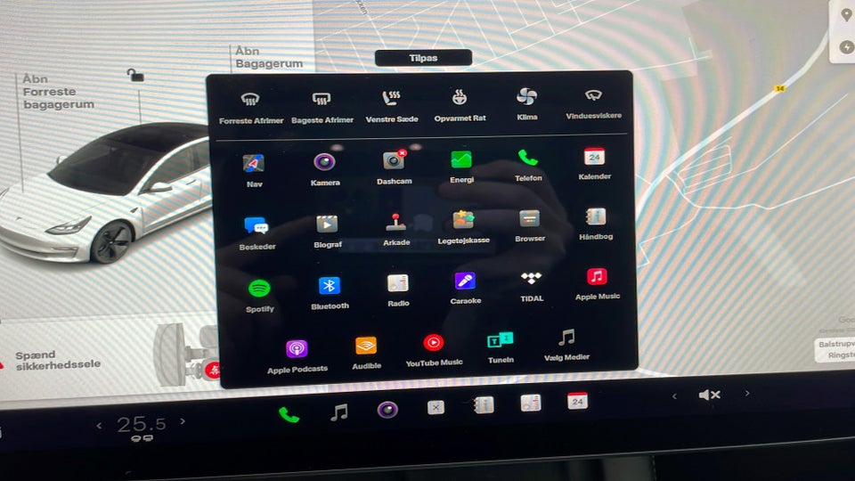 Tesla Model 3 Long Range AWD 4d