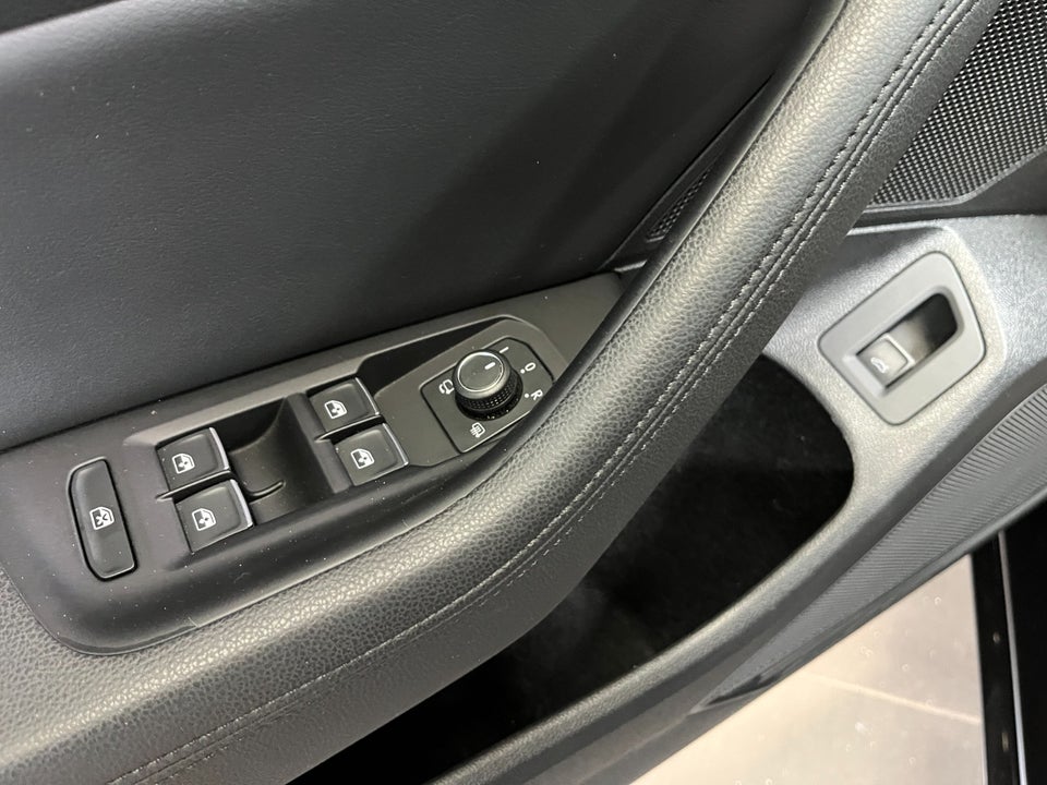 VW Passat 1,5 TSi 150 Highline Premium Variant DSG 5d