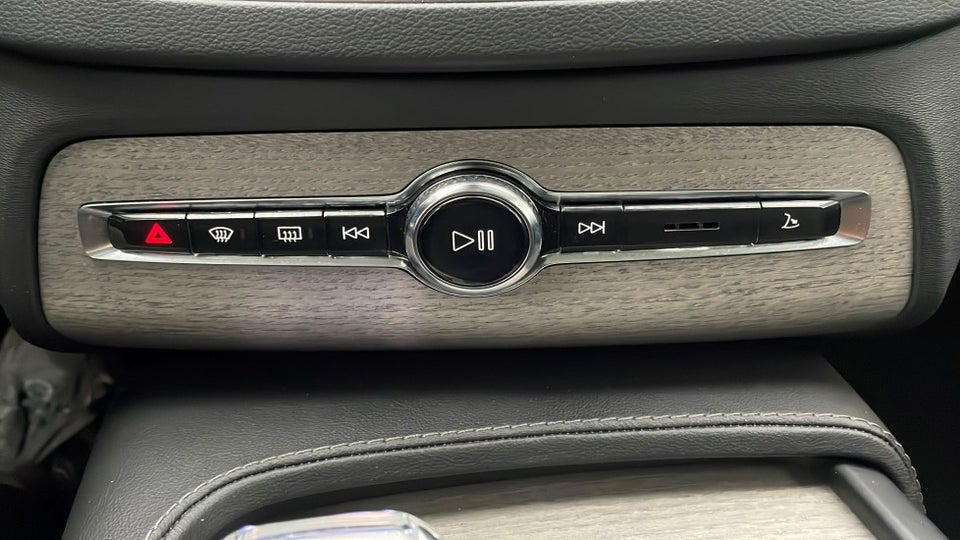 Volvo XC90 2,0 T8 ReCharge Ultimate Bright aut. AWD 7prs 5d