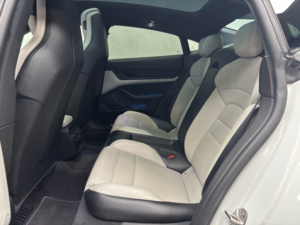 Porsche Taycan 4S Performance+ 4d