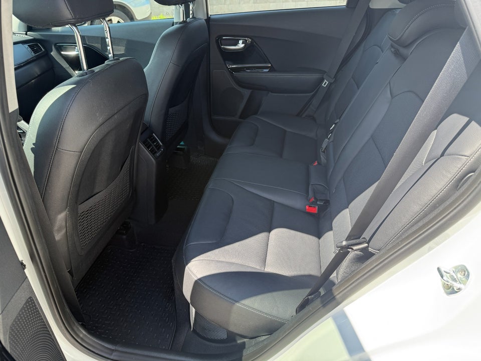 Kia Niro 1,6 PHEV Advance+ DCT 5d