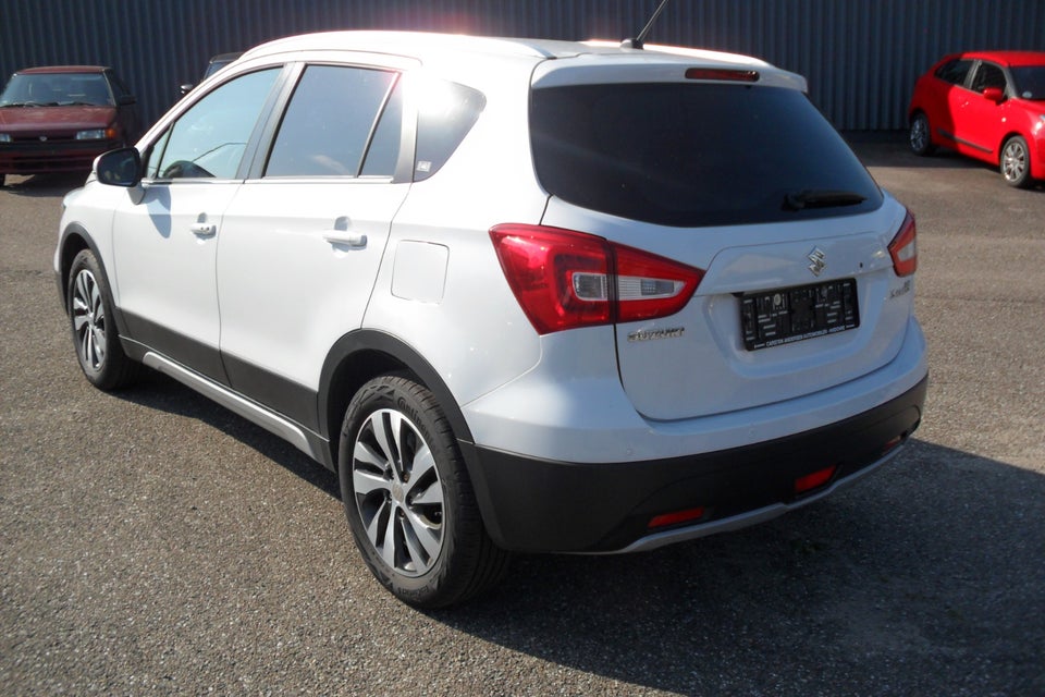 Suzuki S-Cross 1,0 Boosterjet Exclusive 5d