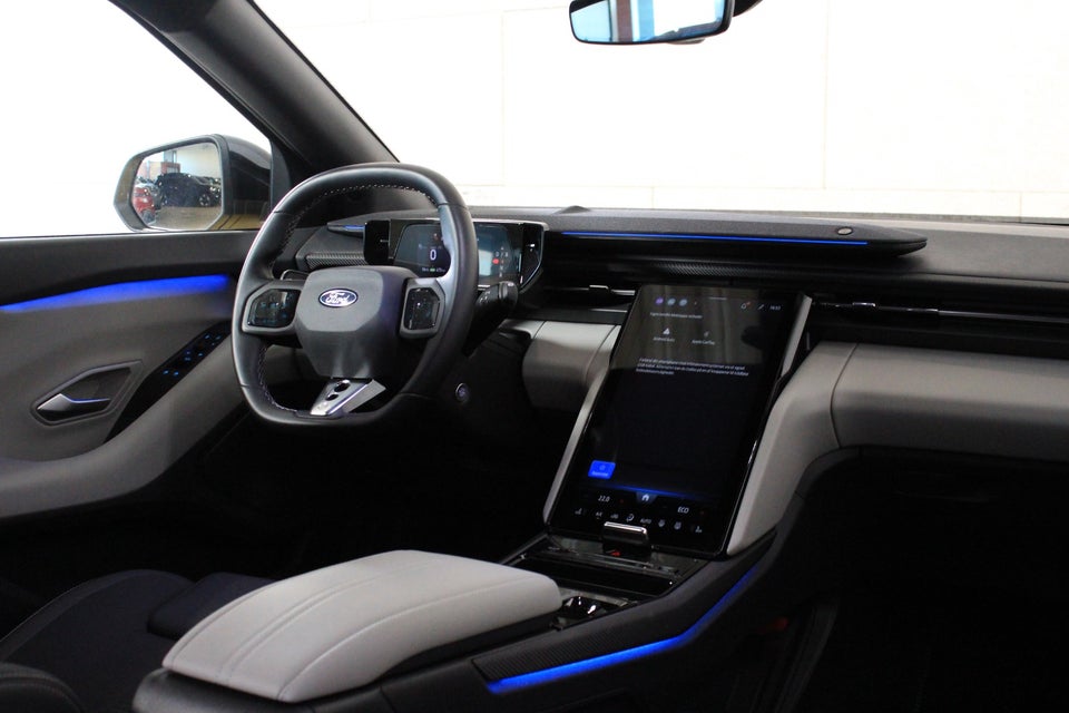 Ford Capri 84 Premium Extended Range AWD 5d