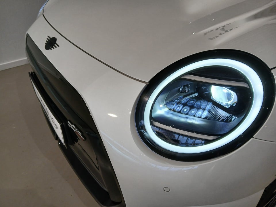 MINI Cooper SE JCW Trim M 3d