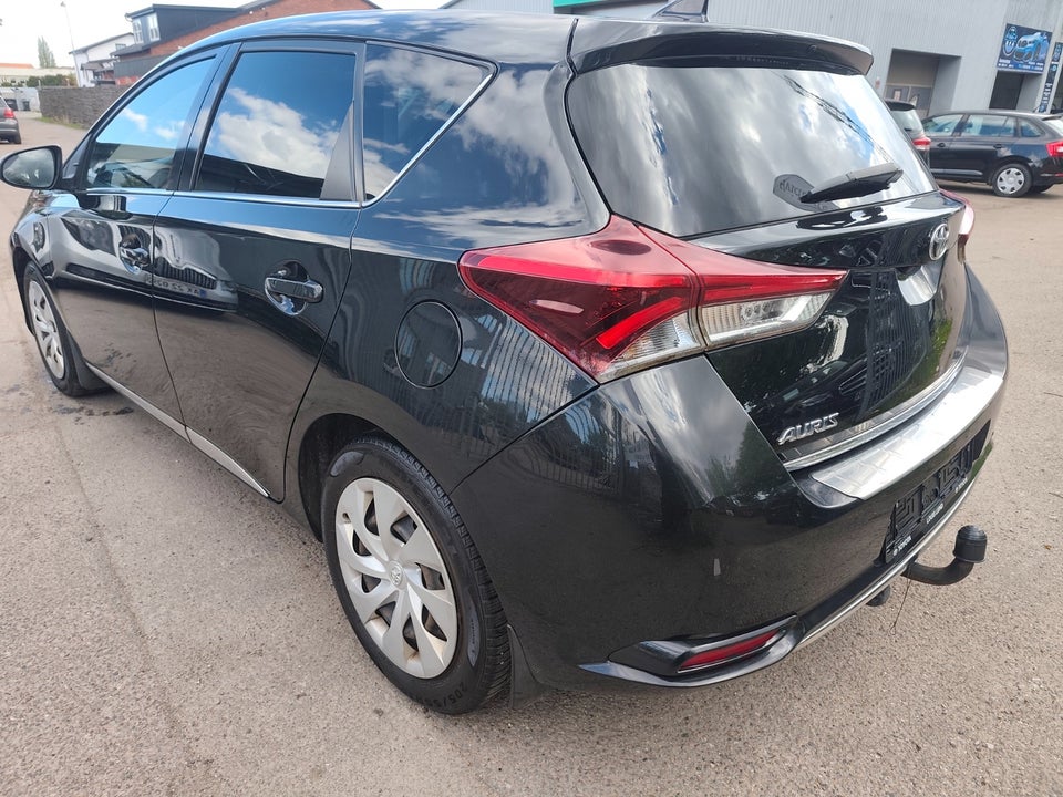 Toyota Auris 1,2 T T2 Comfort 5d