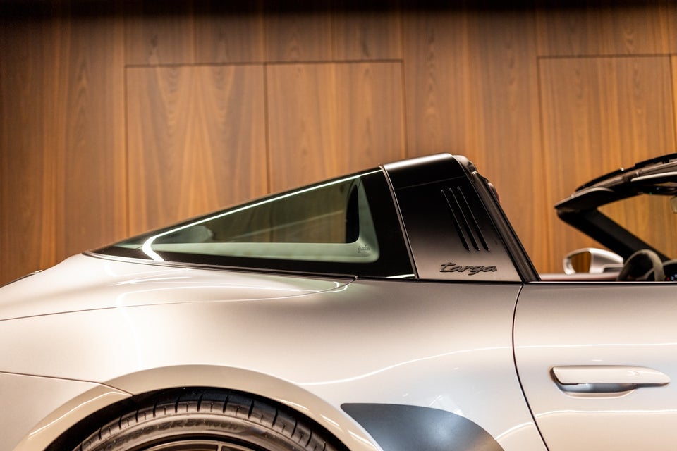 Porsche 911 Targa 4 GTS 3,0 PDK 2d