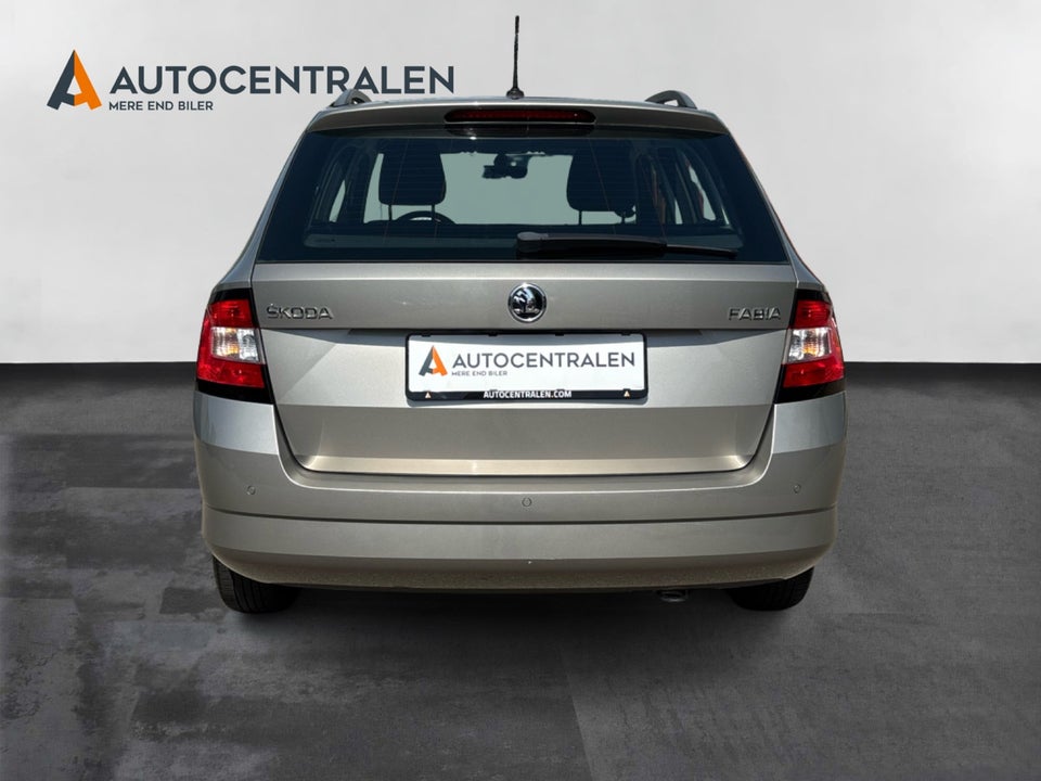 Skoda Fabia 1,0 TSi 110 Ambition Tour Combi DS 5d
