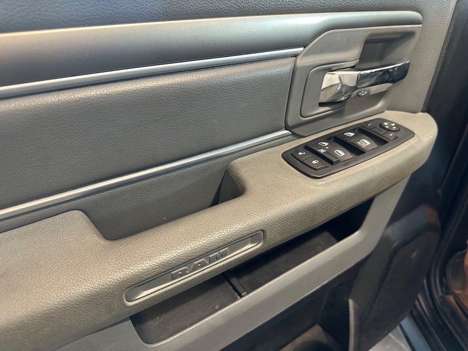 Dodge RAM 1500 3,0 EcoDiesel Big Horn Crew Cab aut 4d