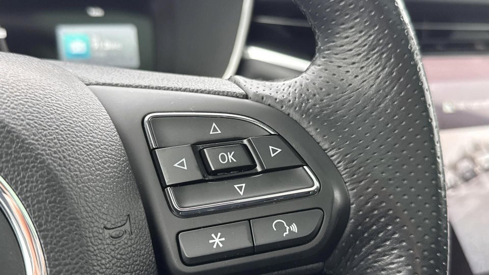 MG Marvel R Luxury 5d