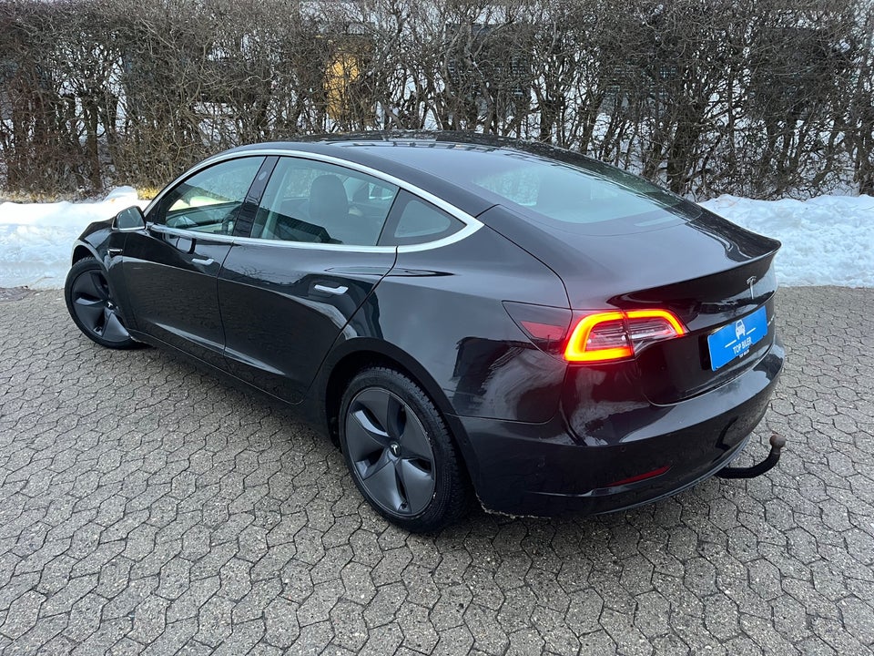 Tesla Model 3 Long Range AWD 4d