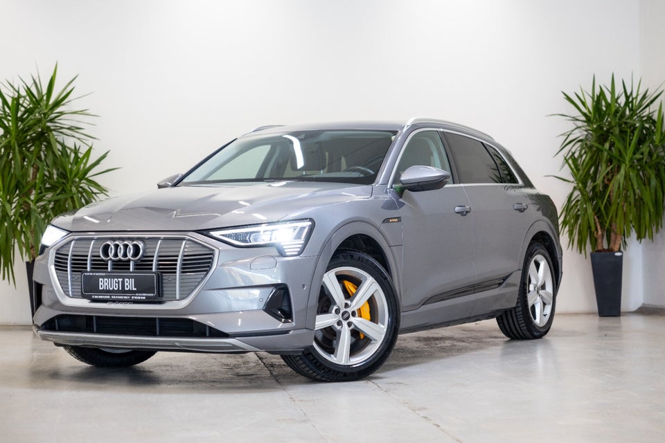 Audi e-tron 55 quattro 5d