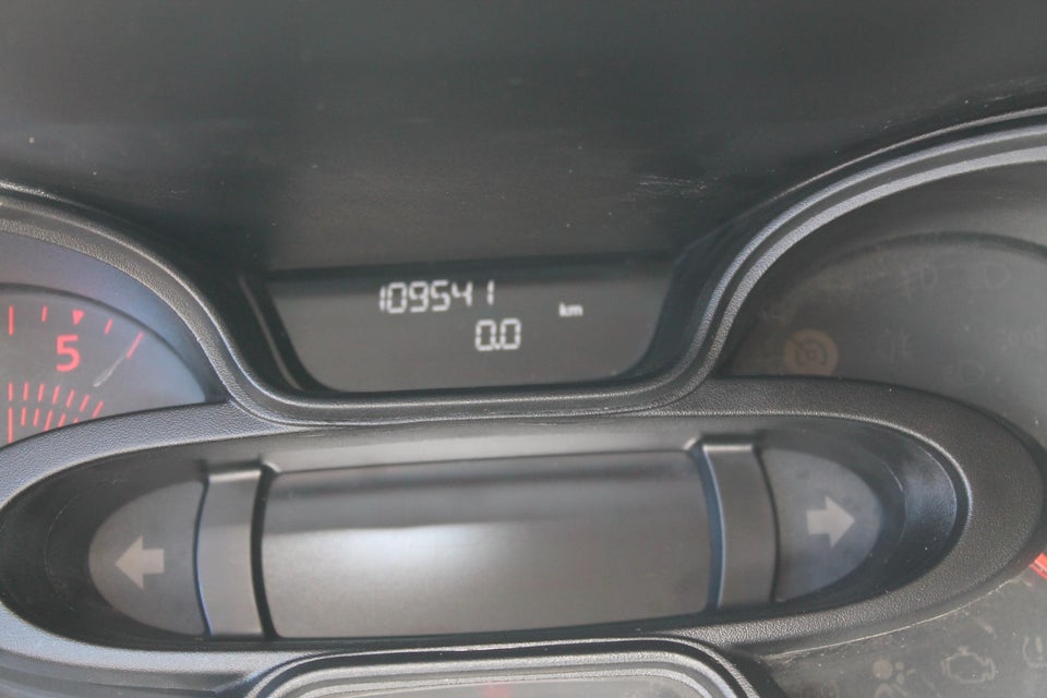 Renault Trafic T29 1,6 dCi 125 L2H1